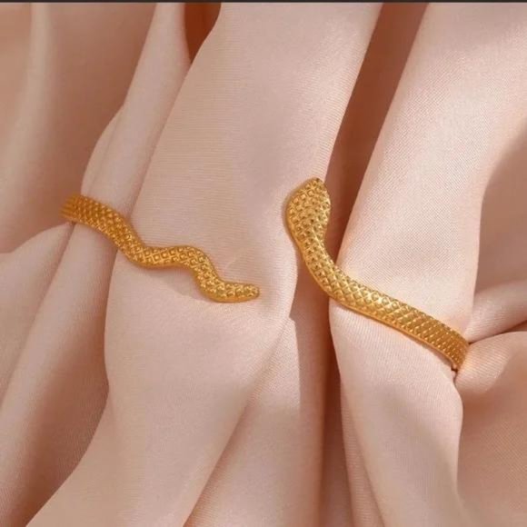 NEW ADJUSTABLE 18K GOLD SNAKE BANGLE CUFF BRACELET, NICE BRACELET, CUTE BRACELET - Picture 4 of 6